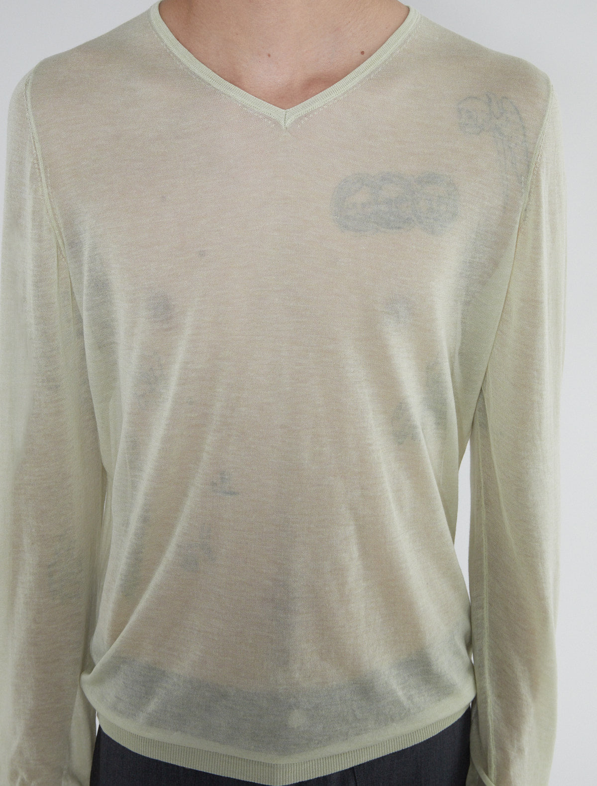 Losa b long sleeved v neck sweater tencel yellow