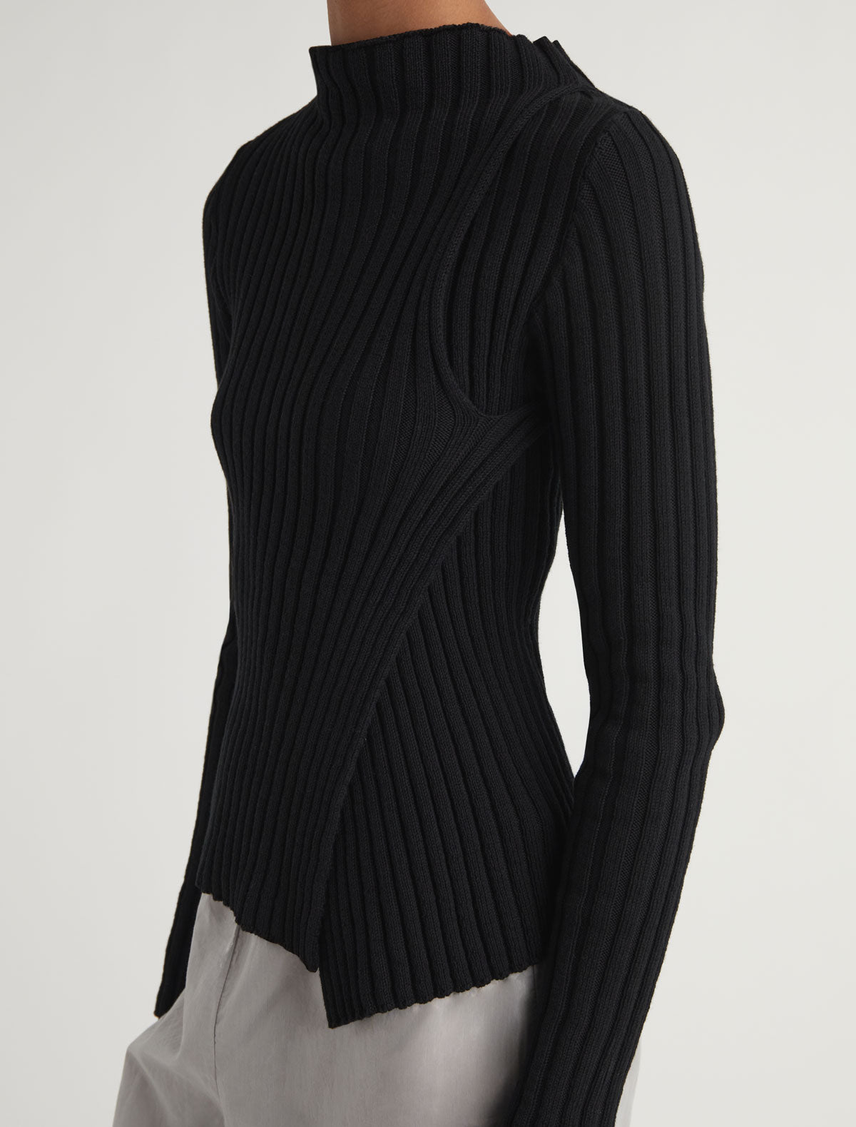 ESMOLAR-Long-sleeved ribbed knit top with an overlapping neckline