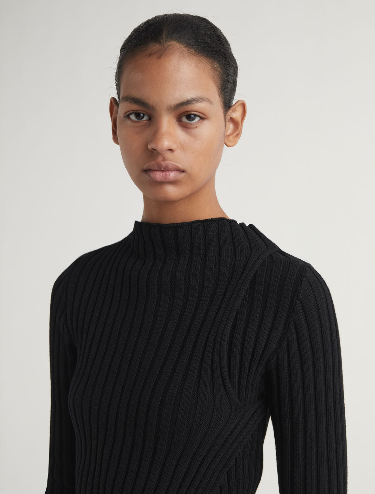 ESMOLAR-Long-sleeved ribbed knit top with an overlapping neckline