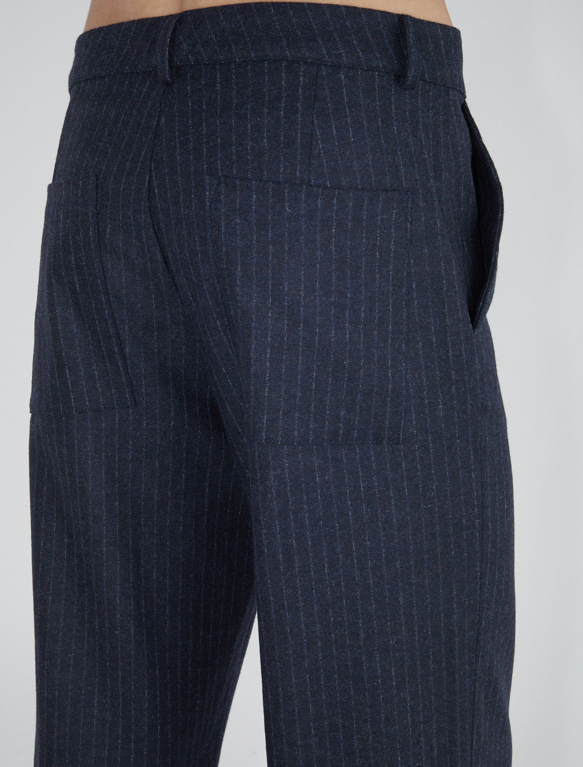 Arze men trousers tab detail snap hem