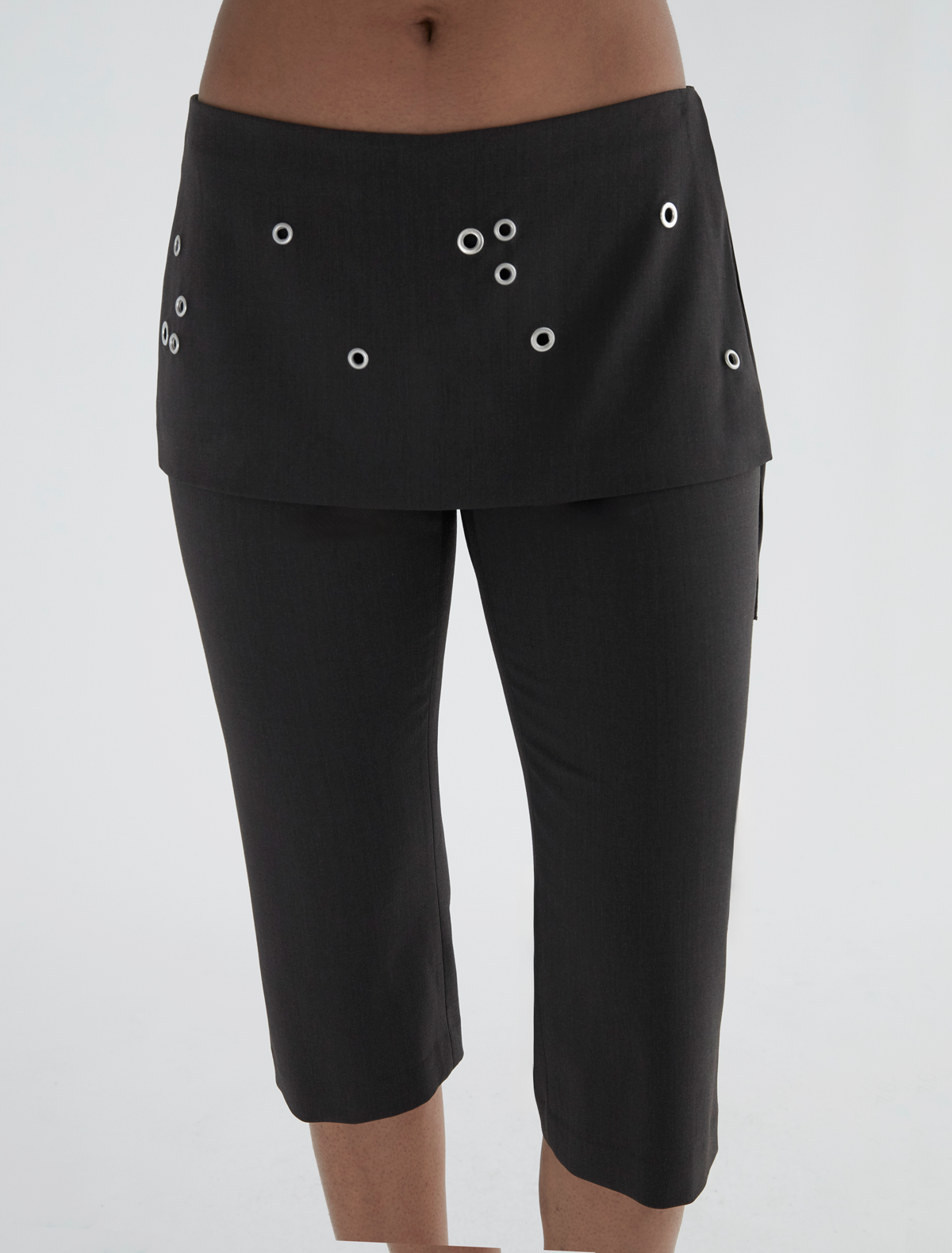 Quino capri trousers overskirt eyelets