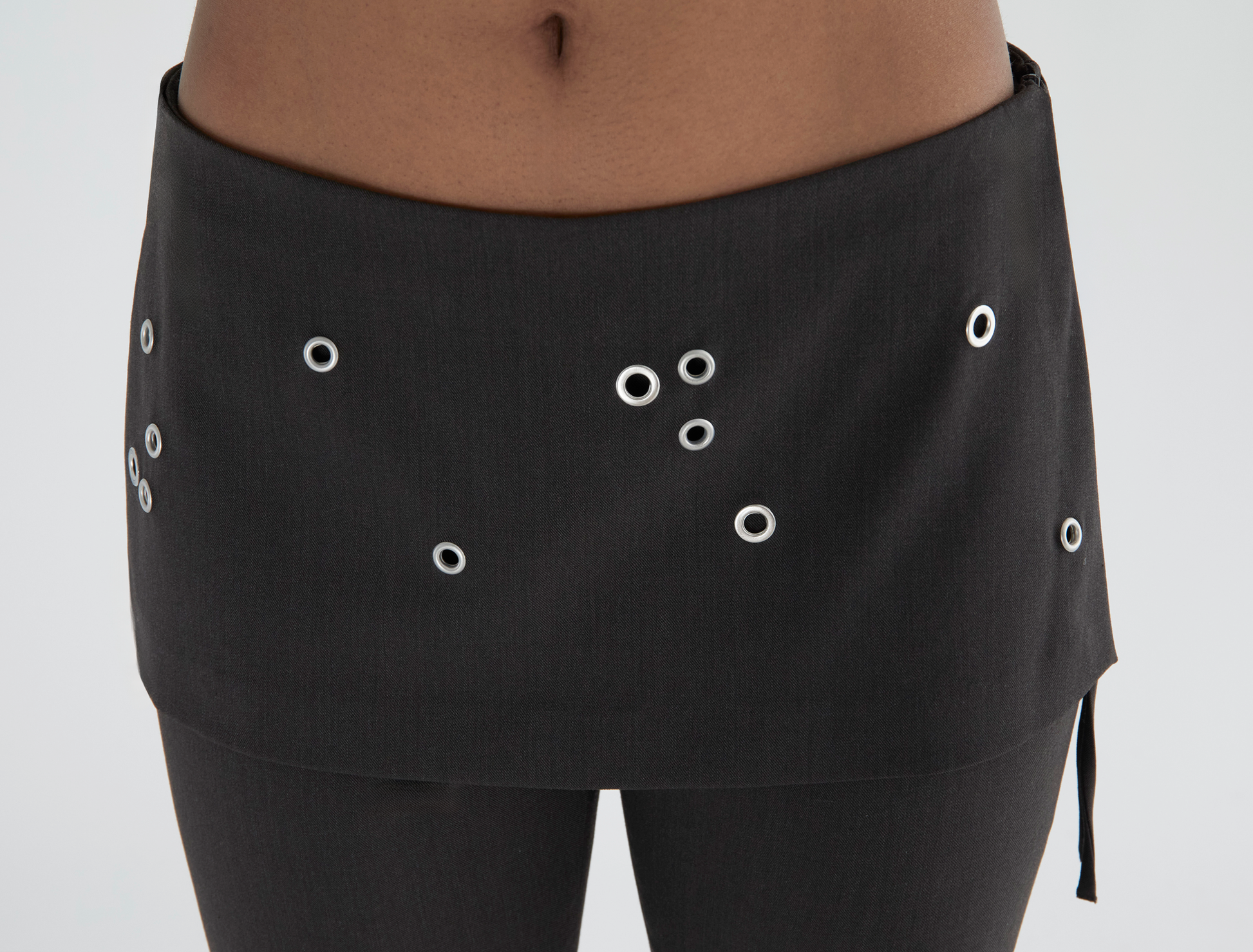 Quino capri trousers overskirt eyelets