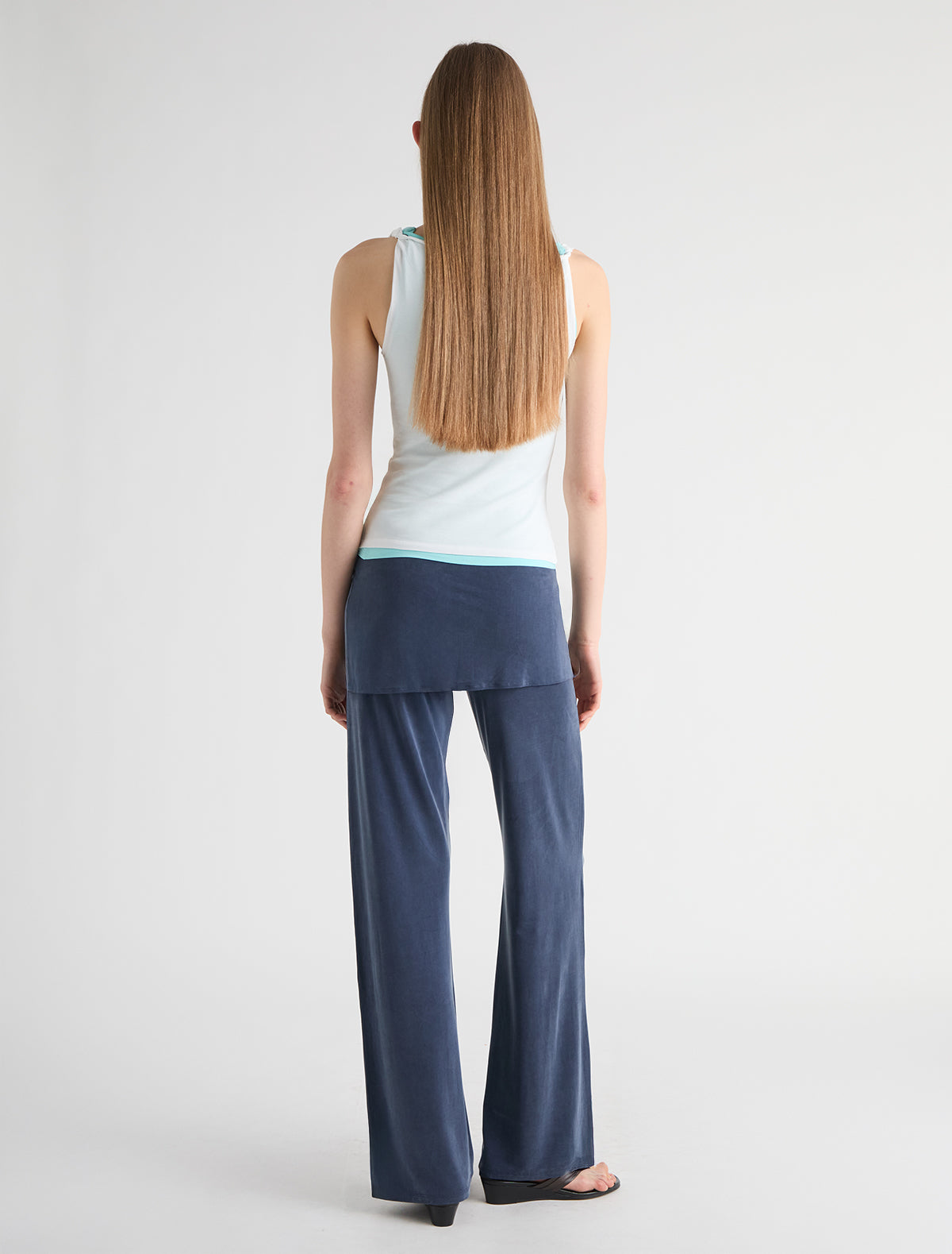 Paloma Woolニットフレアパンツ ALEXIA- Navy stitched cupro pants and mini-skirt piece – paloma wool