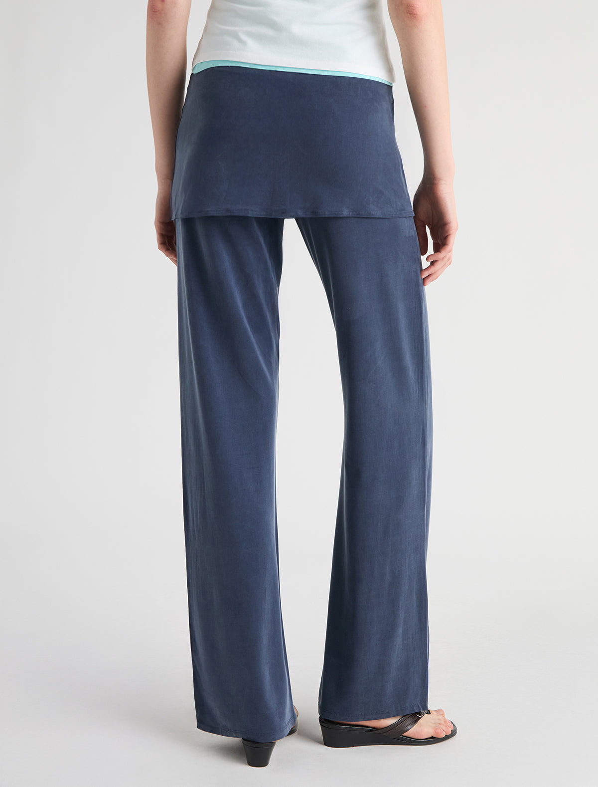 Paloma Wool Alexia ワークパンツ ダークグレー・ブルー ALEXIA- Navy stitched cupro pants and mini-skirt piece – paloma wool