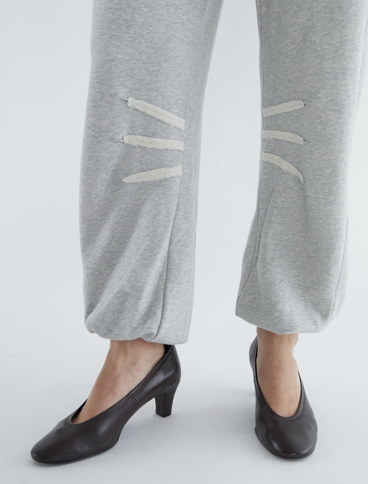 COOPER-Gris – paloma wool