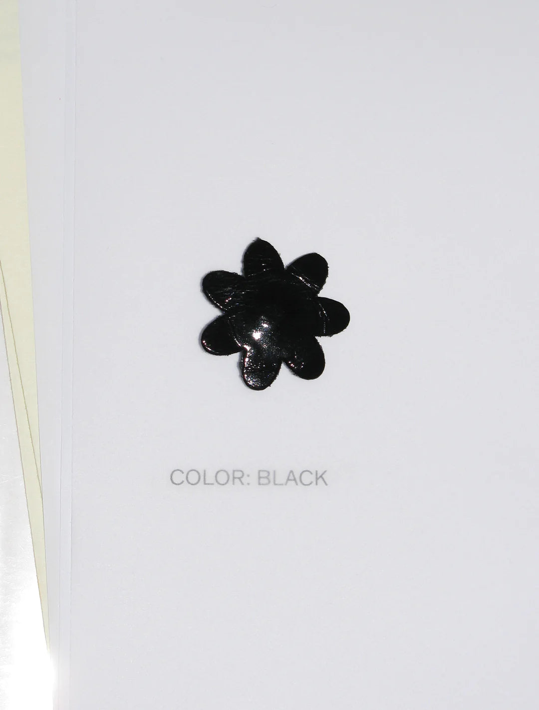 Leather flower snap - black