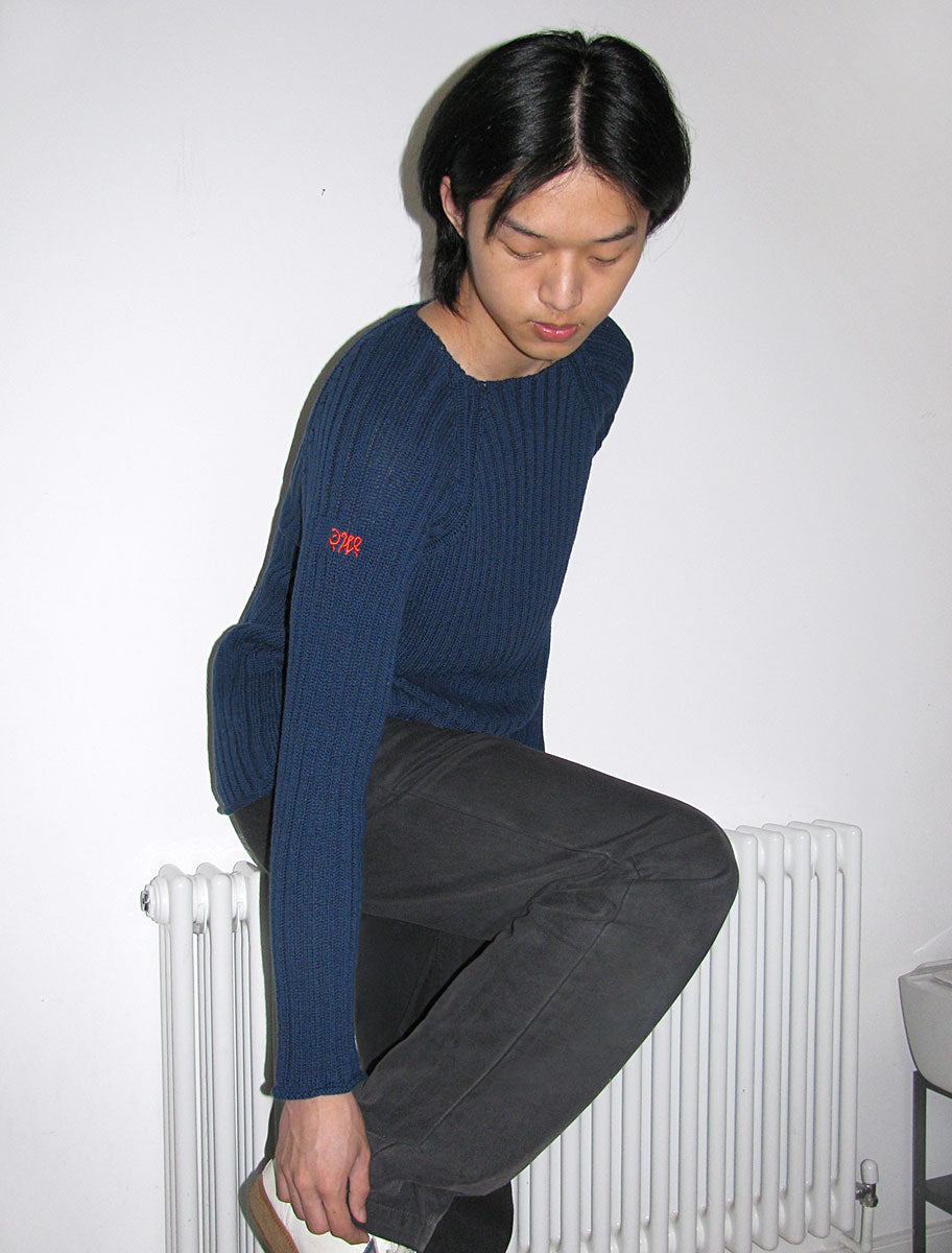 SHIITAKE- Navy thick ribbed sweater with irregular bottom detail