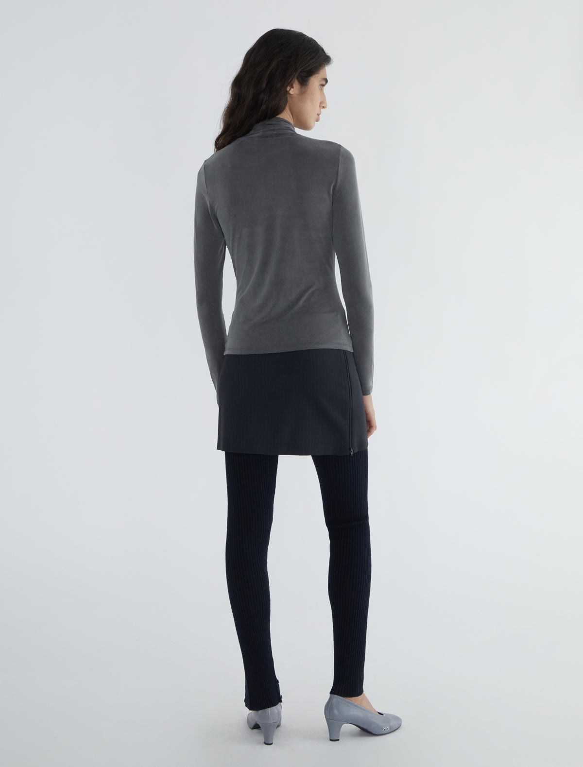 ロンT labyrins itimi shury Palomawool LONG SUCH-Long-sleeved cupro top with a draped, crossed neckline
