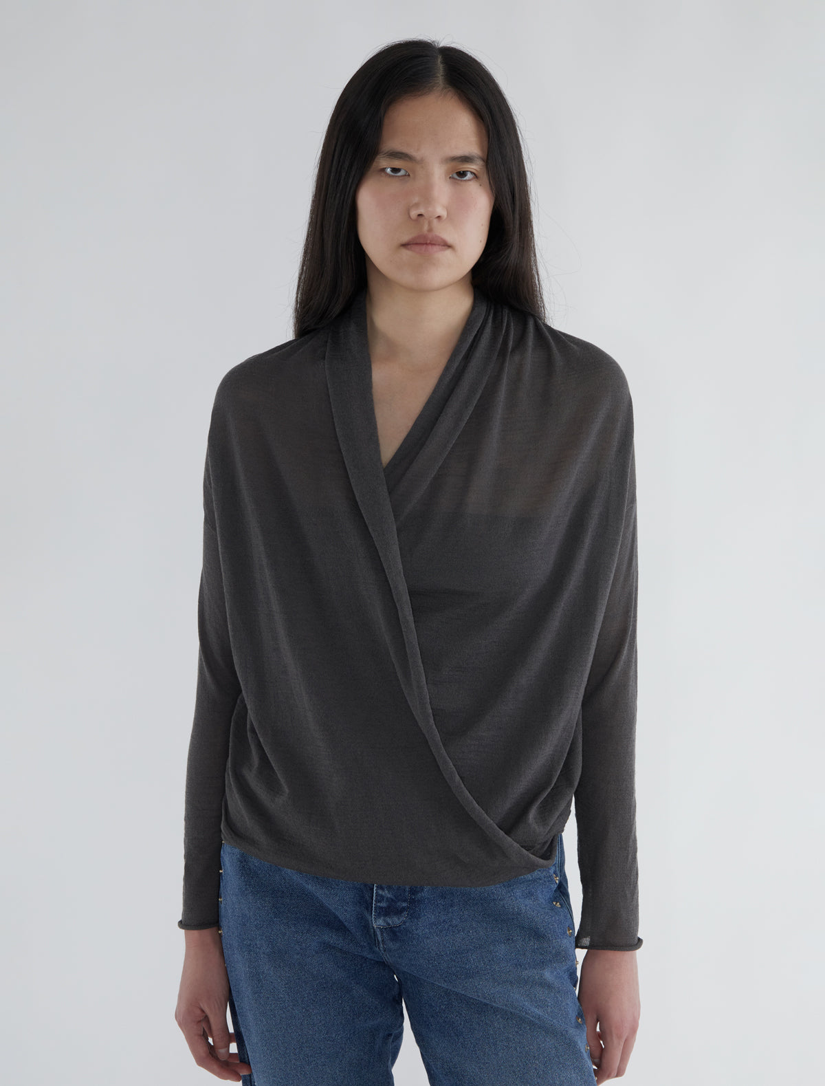 Morguita gris oscuro