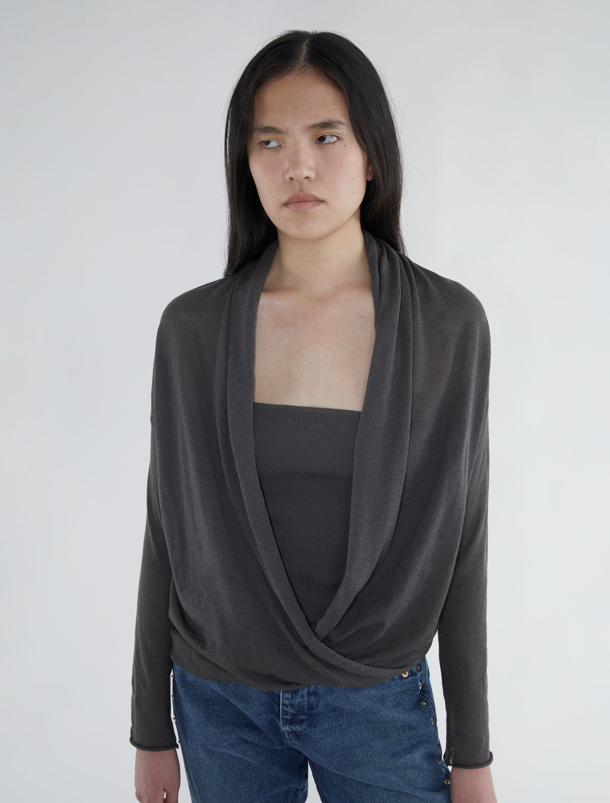 Morguita gris oscuro