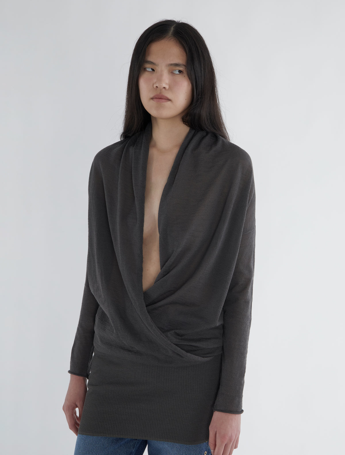 Morguita gris oscuro