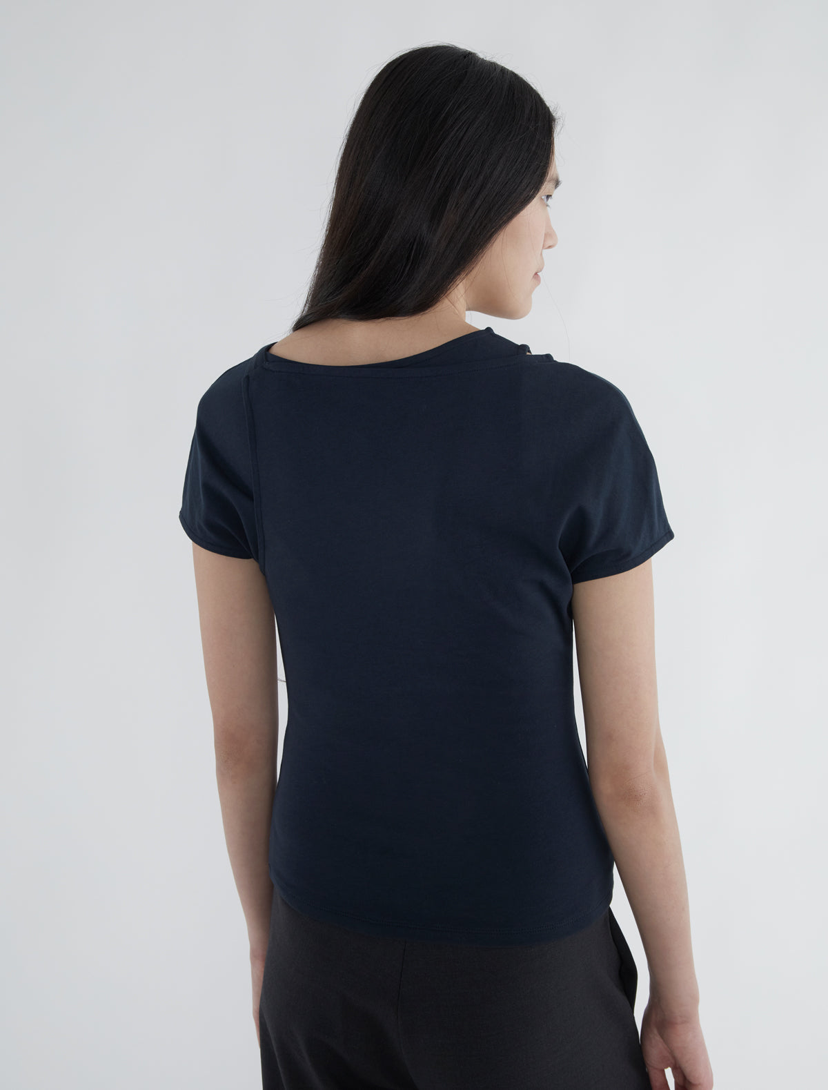 Tuka top double layered fastened shoulder snap navy