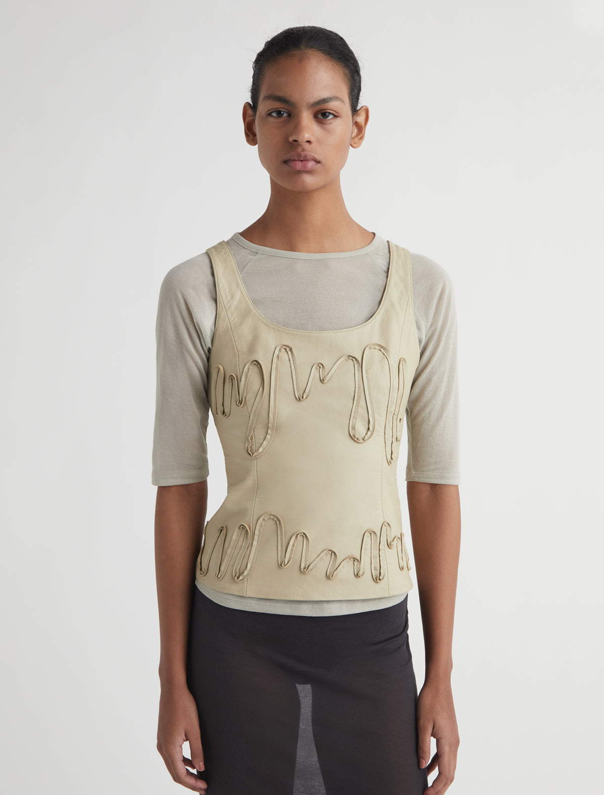 Fil top sleeveless top front embroidery leather strips