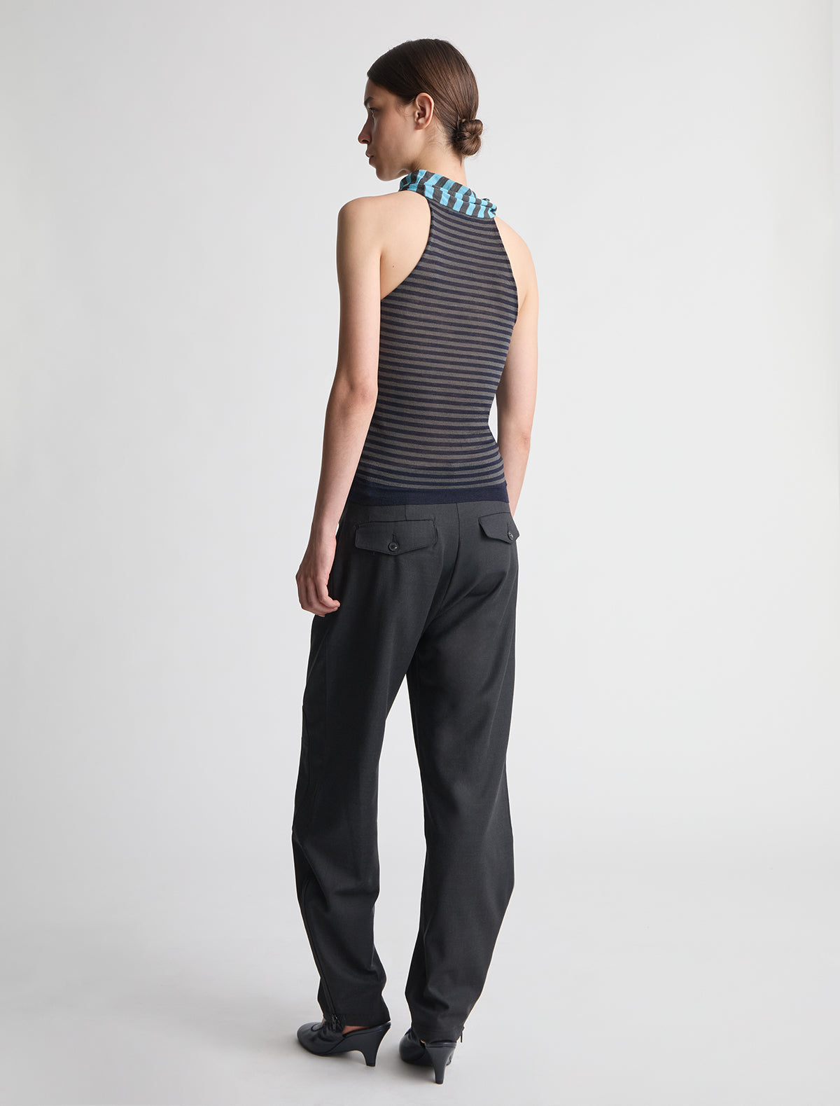 Guide striped sleeveless knitted top high neck