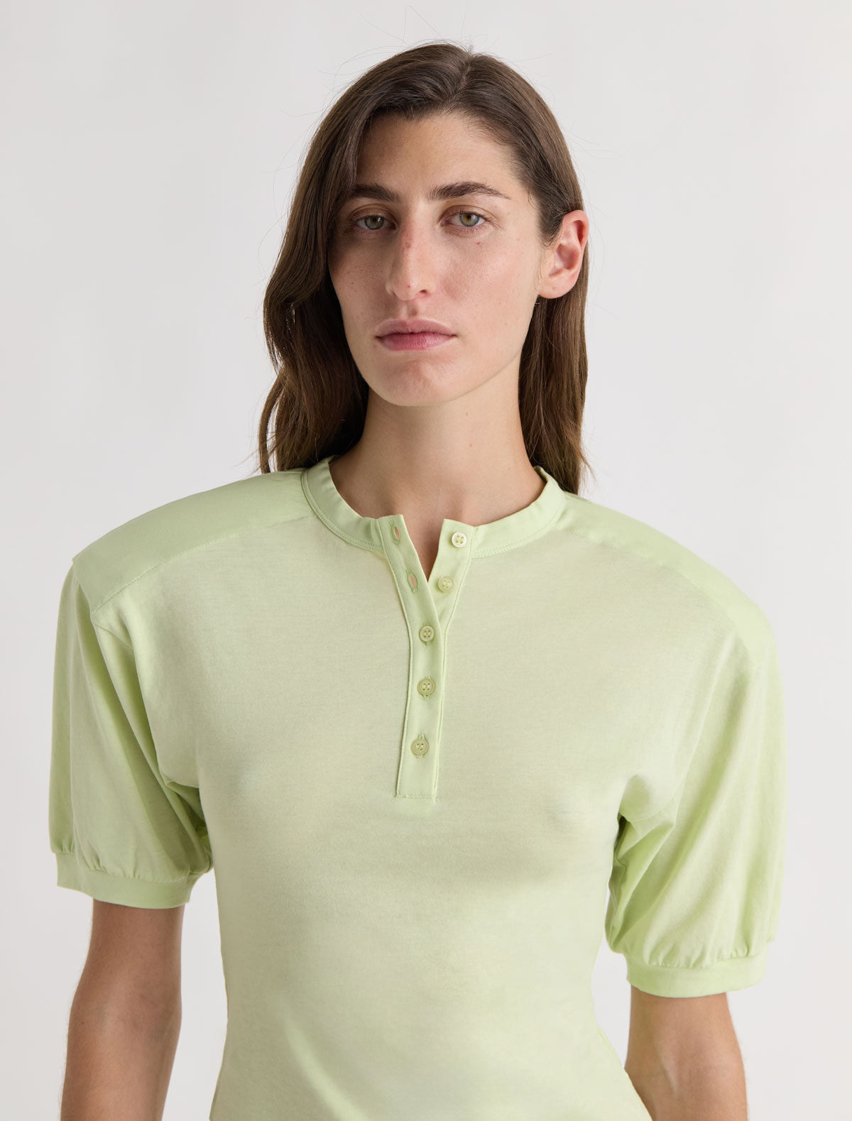 RENFO-Green short-sleeved top with a henley neckline and removable