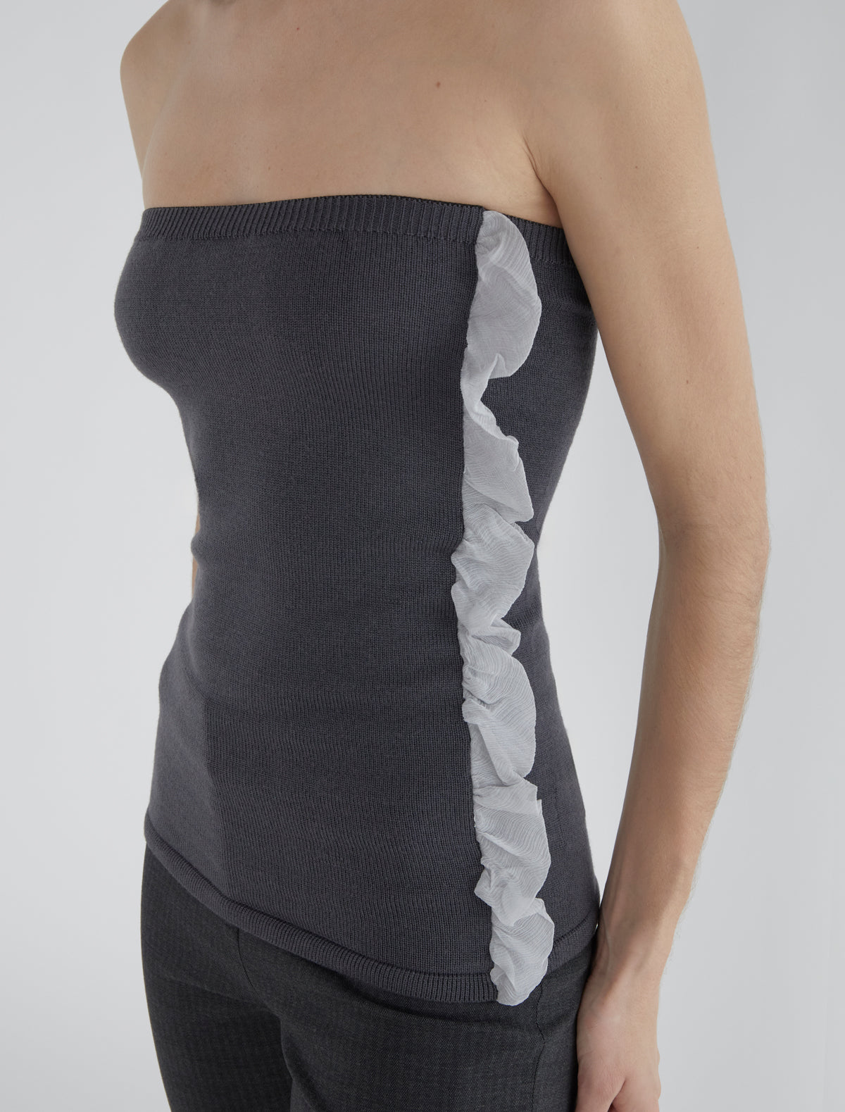 Rombo bandeau wool top silk ruffle grey