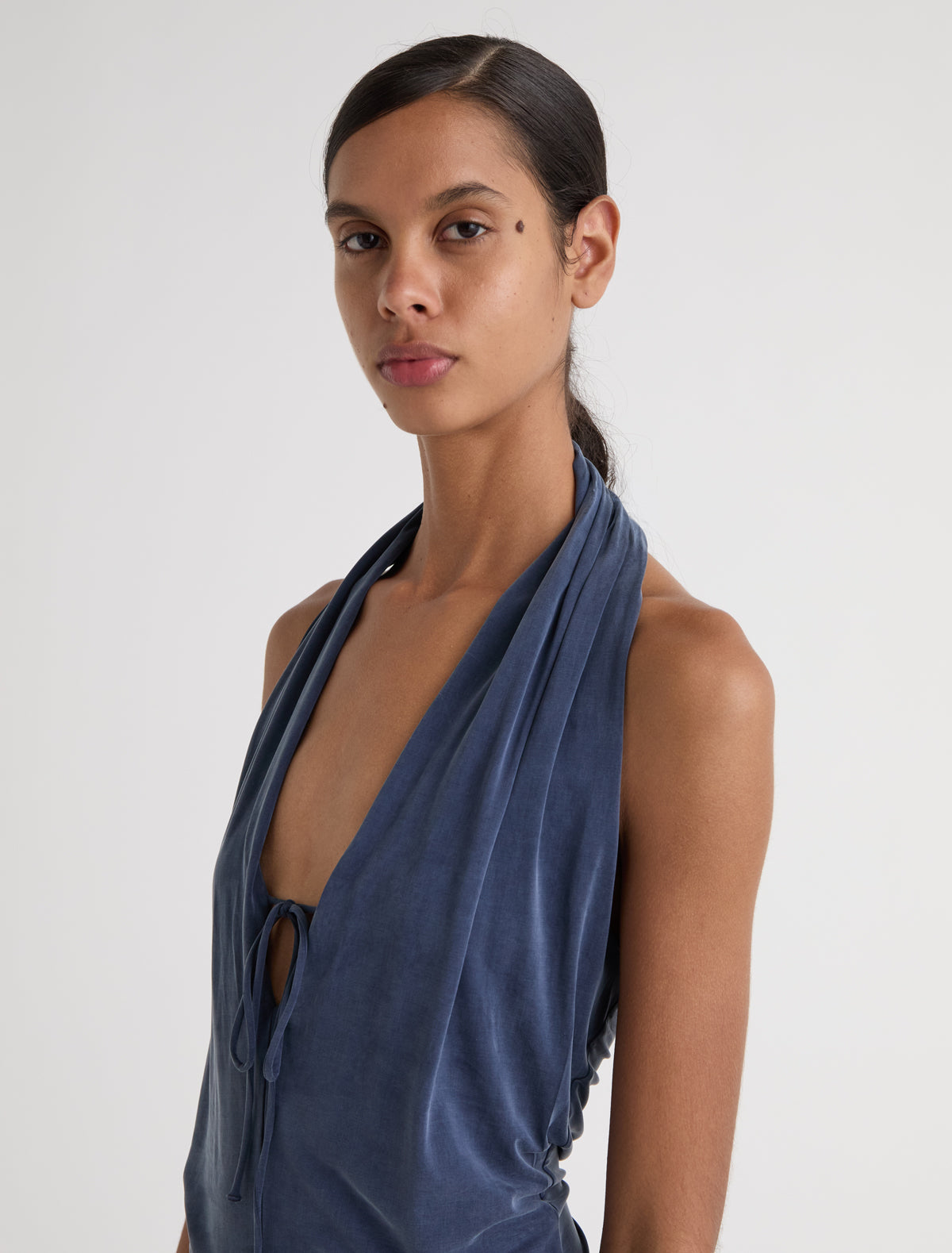 SAPITO-Navy slightly sheer halter top with front lacing – paloma wool