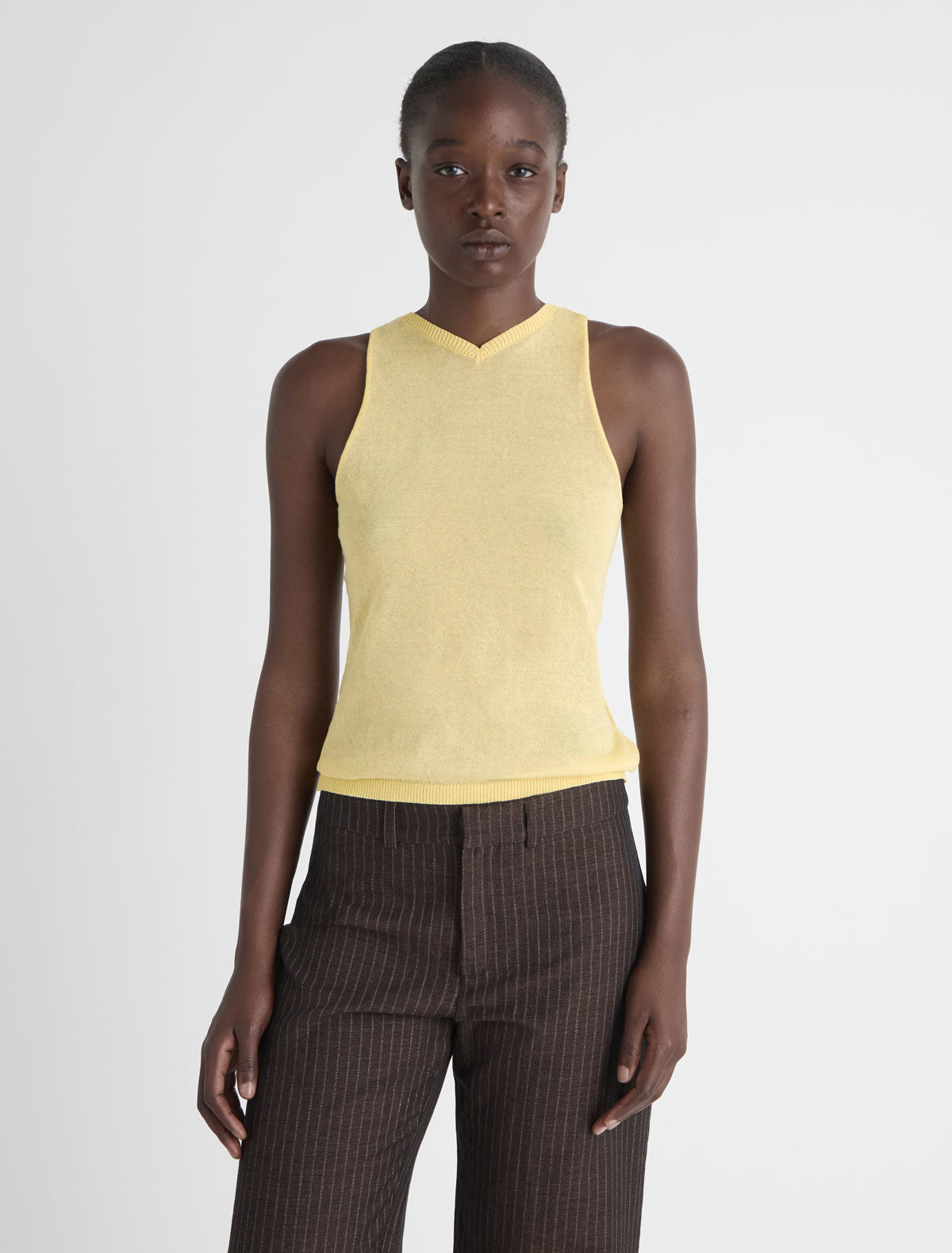 Paloma wool バラプリントのアイボリータンクトップ Paloma Wool: Off-White Raven Top | SSENSE Bahrain