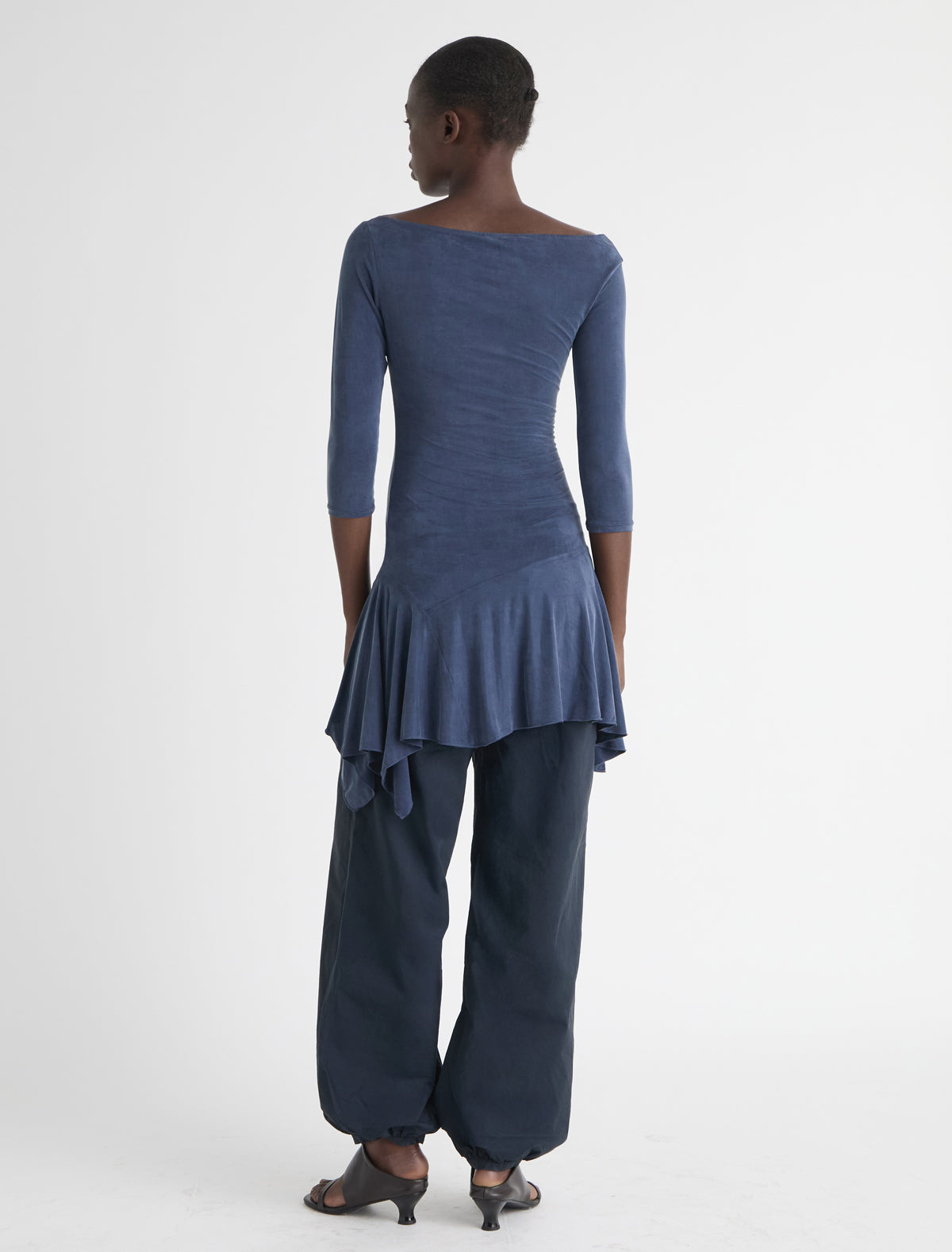 BENITO-Marino – paloma wool