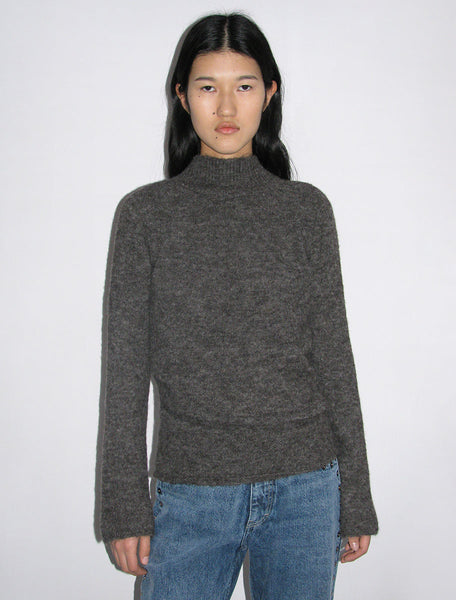 WIDY-Delicate, oversized knitted sweater with open back