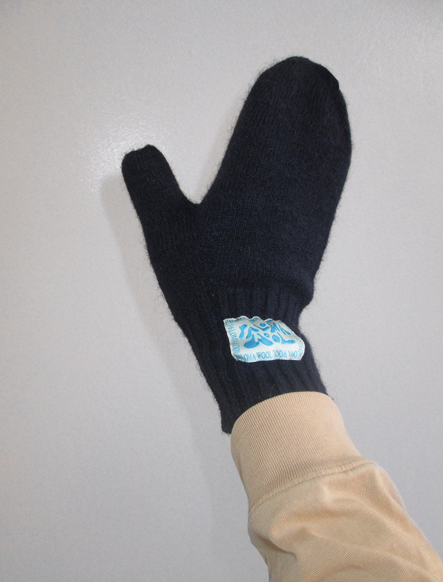 KALA-Navy warm knitted mittens with paloma wool label stitched